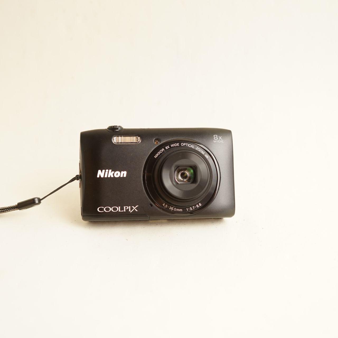 Nikon Coolpix S3600 Digital Camera | 20.1MP | Tested & Working | Black