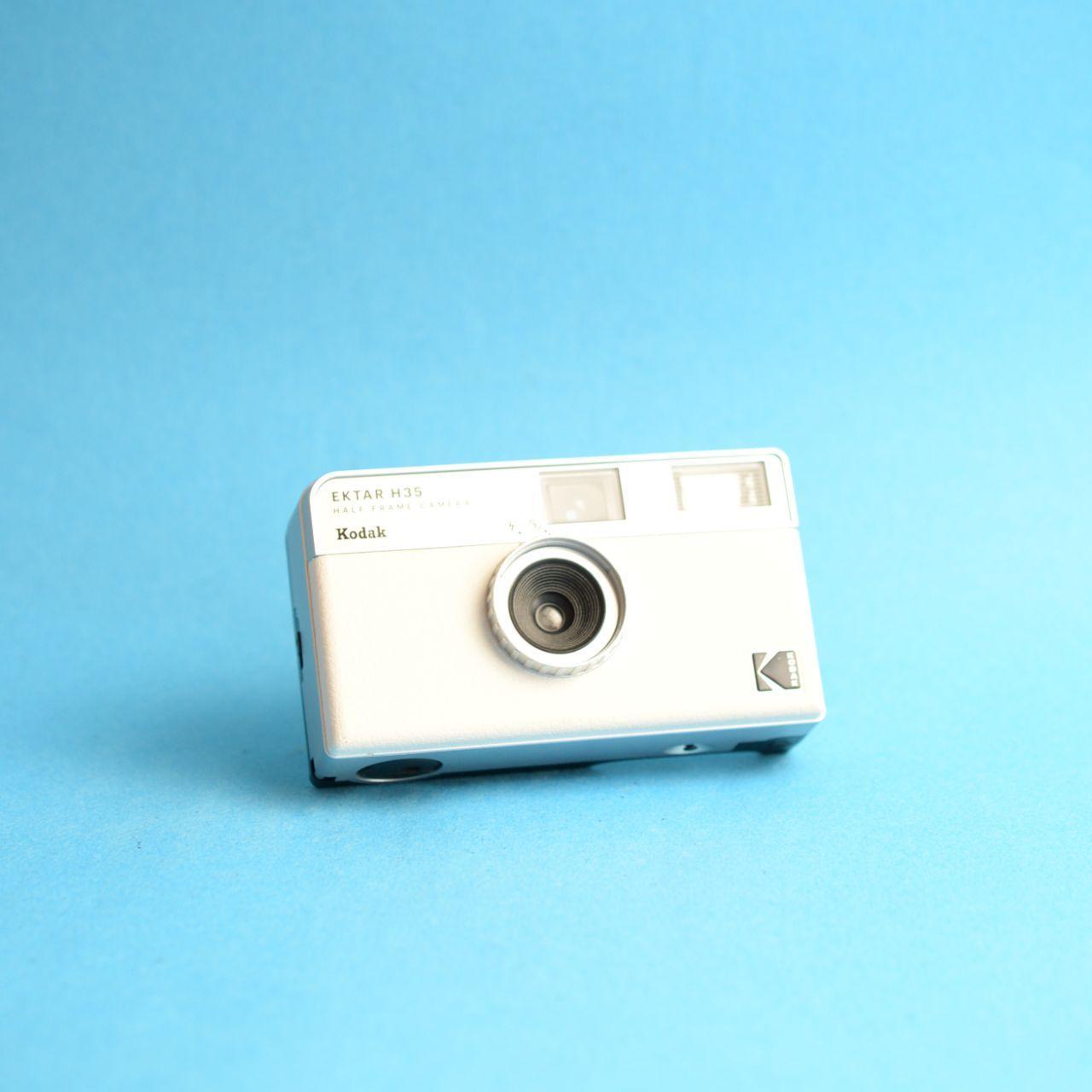 Kodak EKTAR H35 Film Camera | Half Frame 35mm | Tested & Working | White & Silver