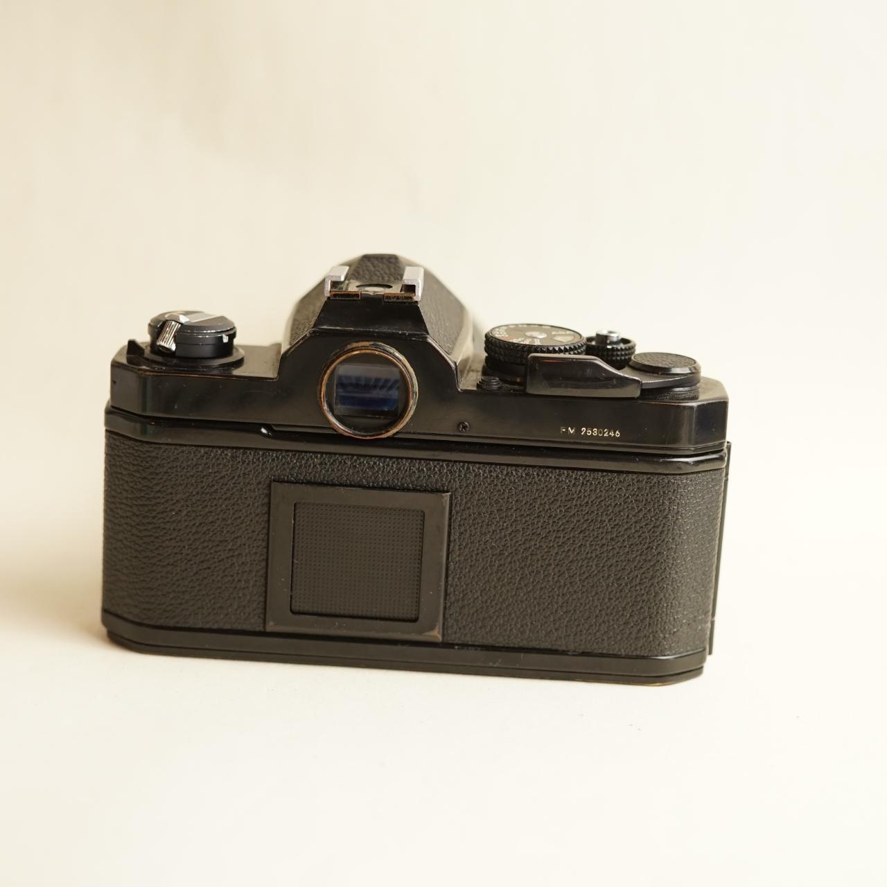 Nikon FM 35mm SLR Film Camera | Nikkor 35-105mm Lens | Tested & Working | Silver/Black