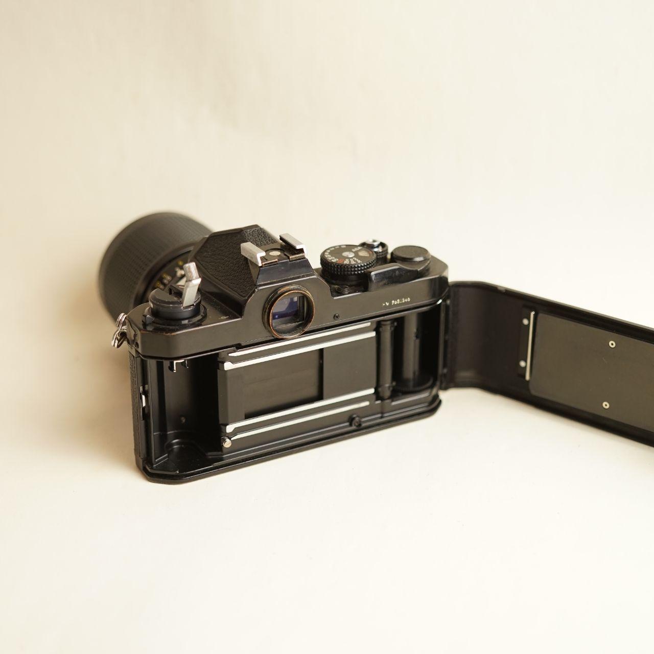 Nikon FM 35mm SLR Film Camera | Nikkor 35-105mm Lens | Tested & Working | Silver/Black