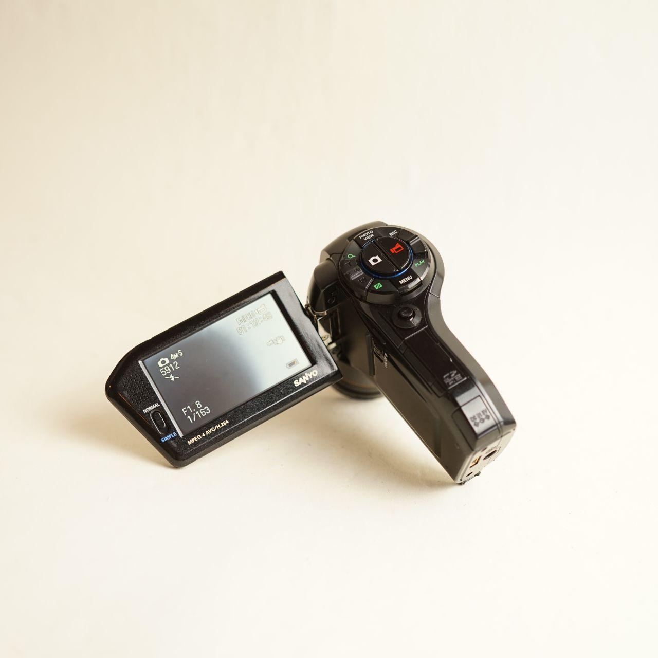 Sanyo VPC-HD1010 w/ 0.2x 37mm Fisheye Lens | Digital Camcorder | Tested & Working | Black