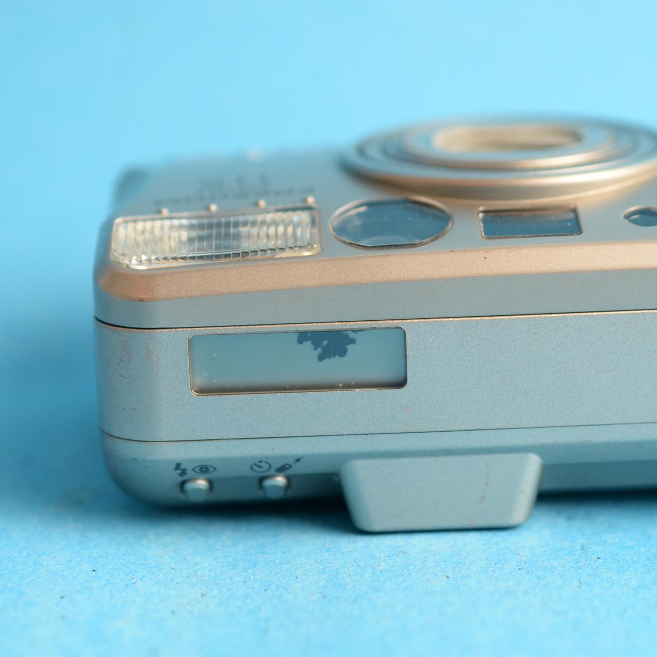 Minolta Freedom Zoom 115 Film Camera | 35mm Point & Shoot | Read Description | Silver