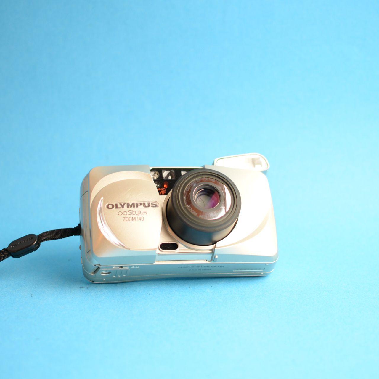 Olympus Infinity Stylus Zoom 140 Film Camera | 35mm Point & Shoot | Tested & Working | Gold