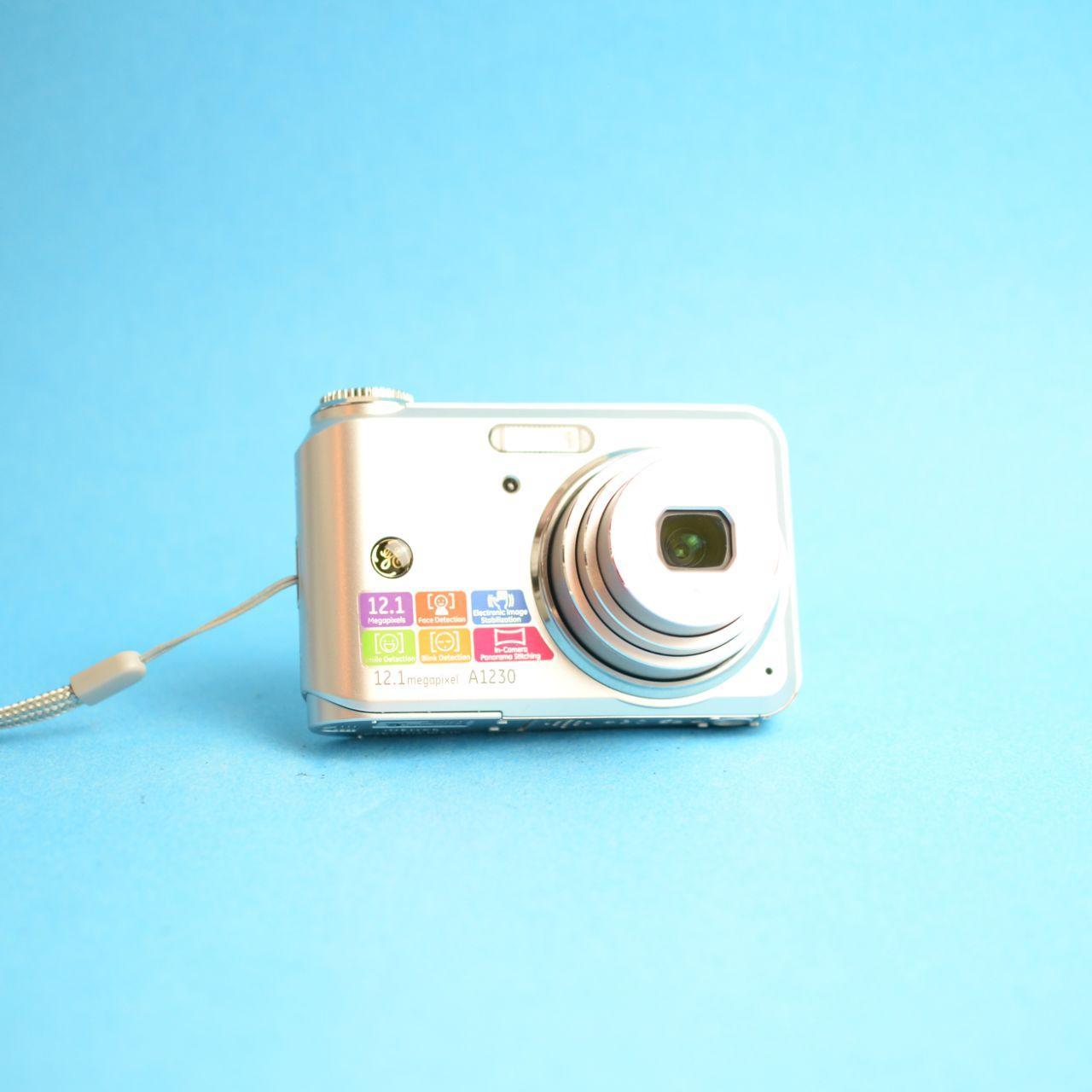GE A1230 Digital Camera | 12.1MP | Tested & Working | Silver
