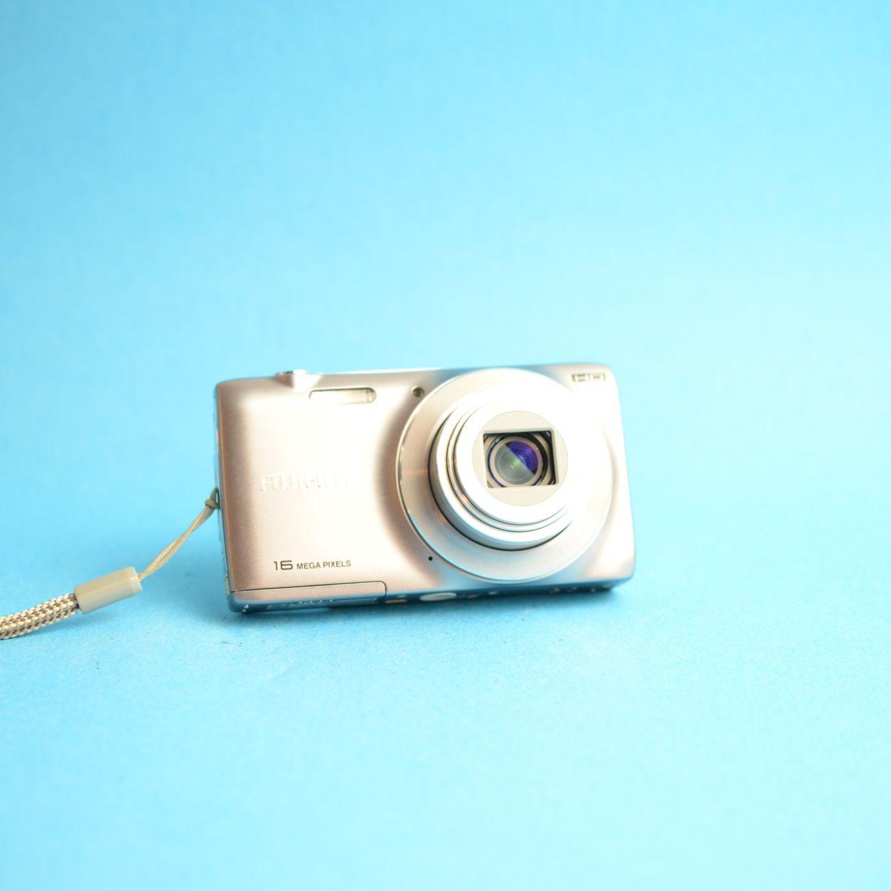 Fujifilm FinePix JZ250 Digital Camera | 16MP | Tested & Working | Silver