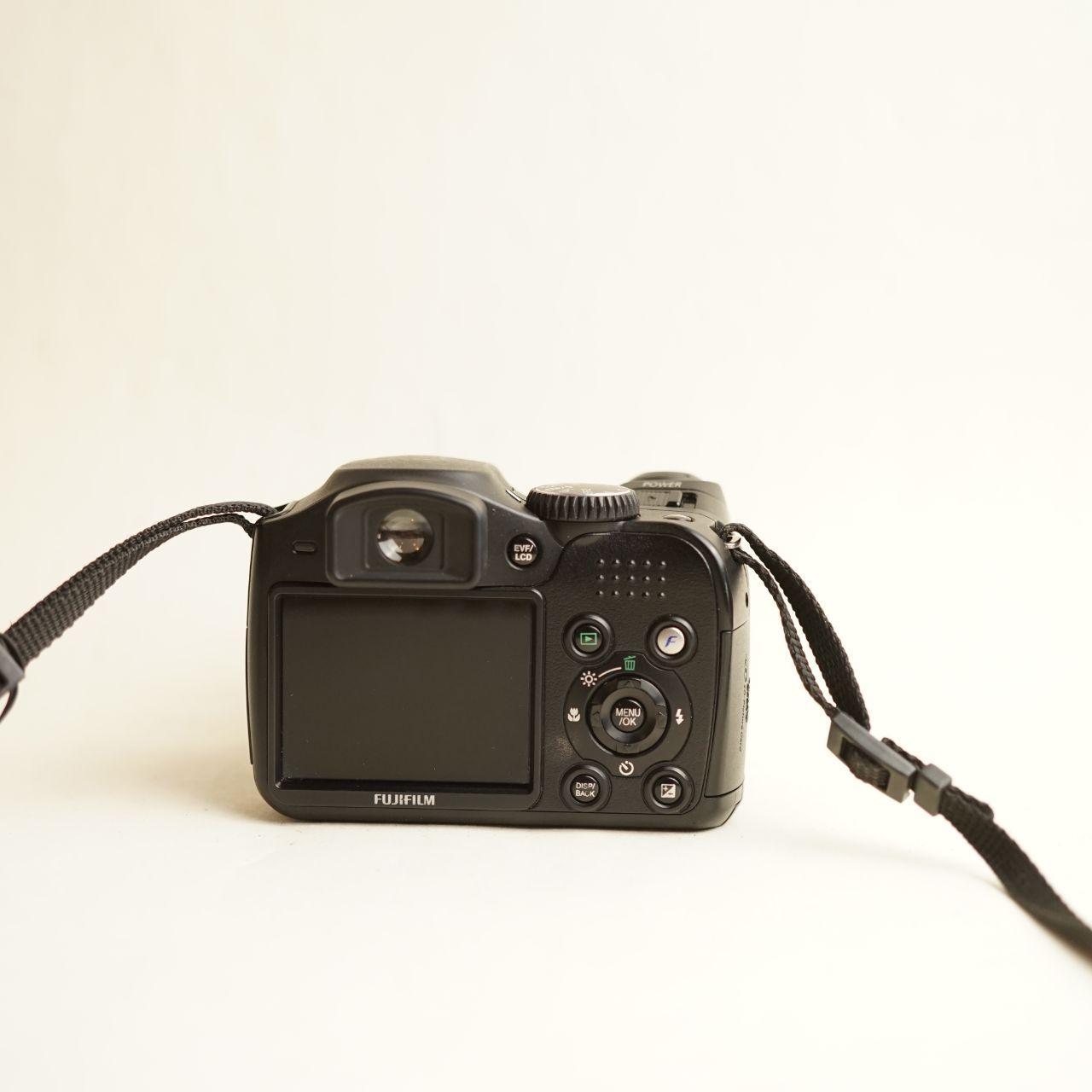Fujifilm FinePix S700 Digital Camera | 7.1MP | Tested & Working | Black
