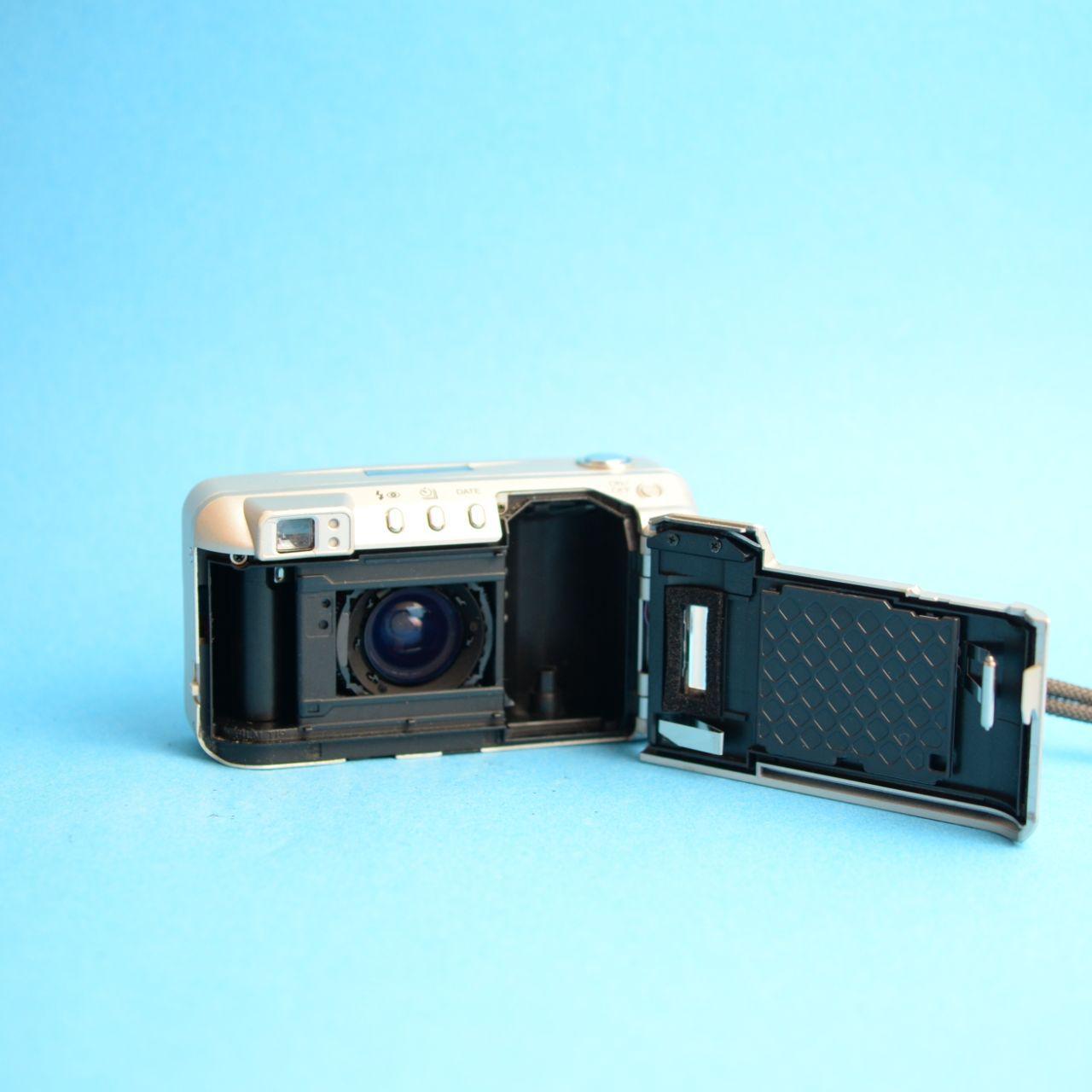 Minolta Freedom Zoom 150 Film Camera | 35mm Point & Shoot | Tested & Working | Silver
