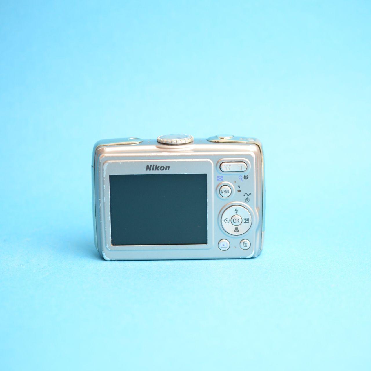 Nikon CoolPix P4 Digital Camera | 8.1MP | Tested & Working | Silver