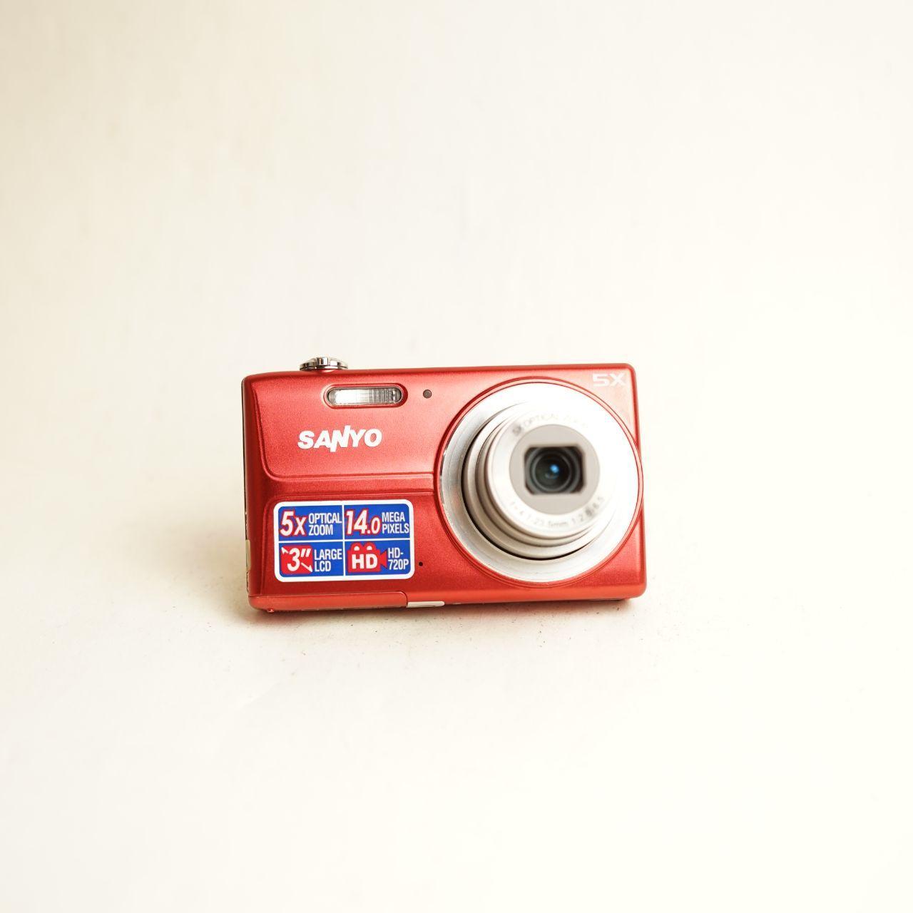 Sanyo VPC-T1496 Digital Camera | 14MP | Tested & Working | Red