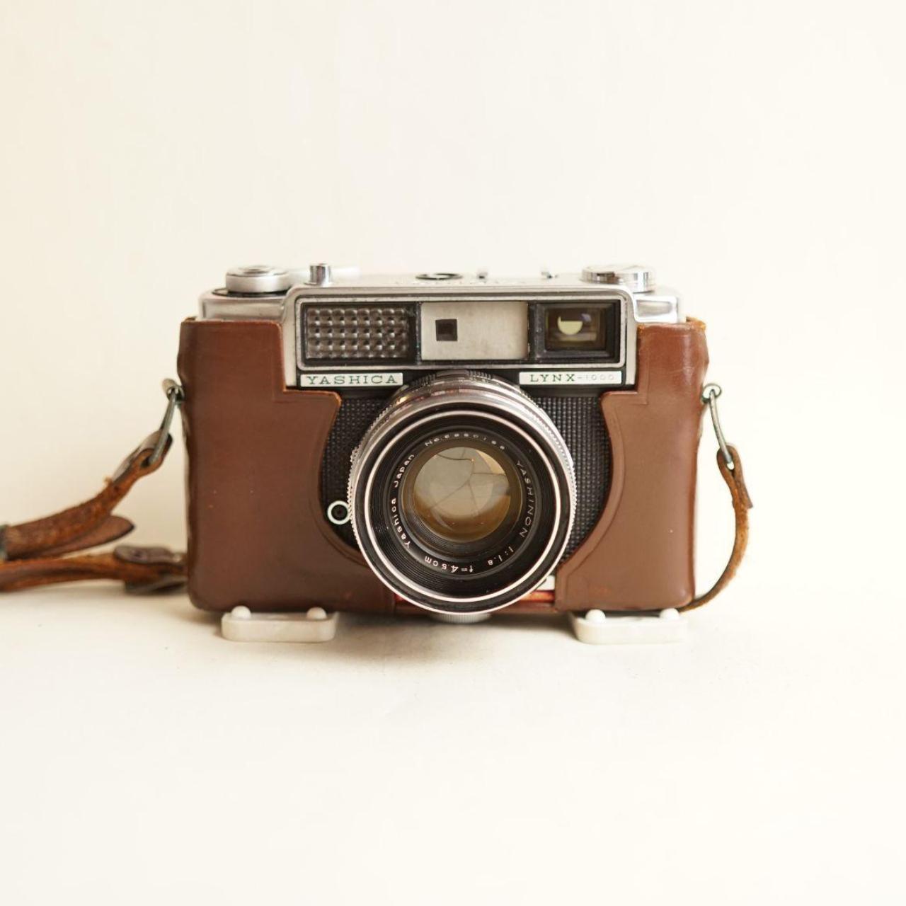 Yashica Lynx-1000 Film Camera | 35mm Rangefinder | Tested & Working | Silver & Black