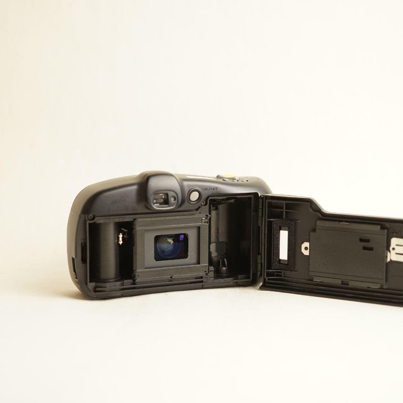Minolta Freedom Action Zoom Film Camera | 35mm Point & Shoot | Tested & Working | Black