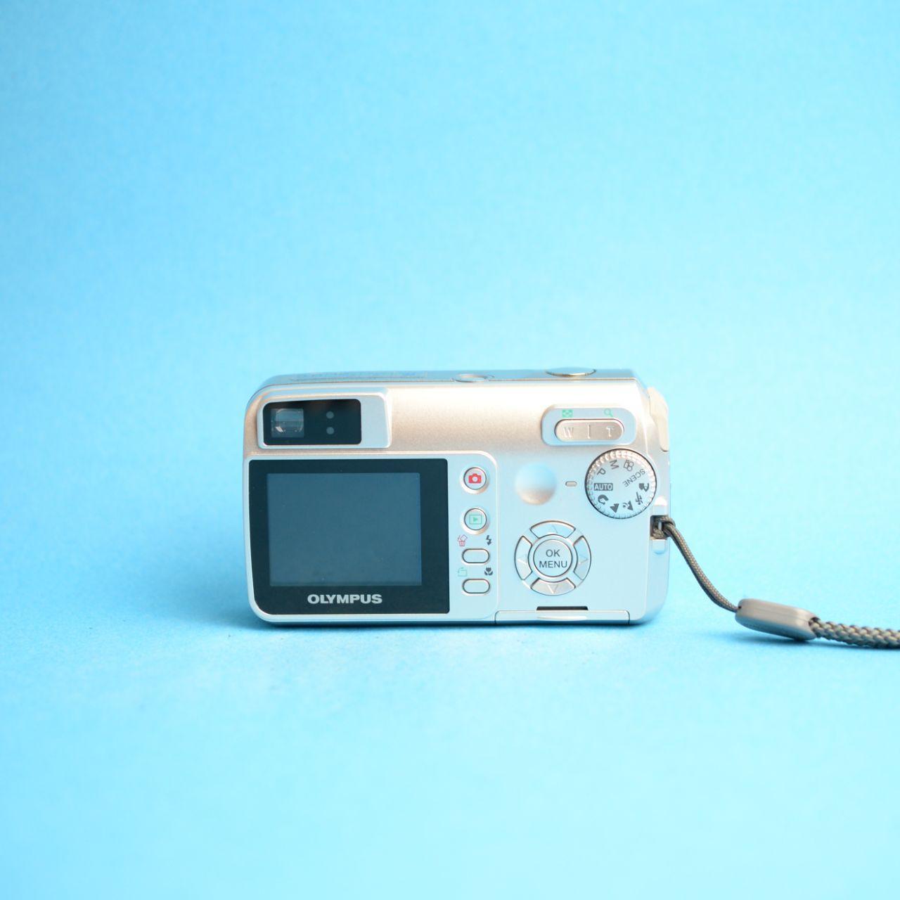 Olympus Camedia D-595 Zoom Digital Camera | 5.0MP | Tested & Working | Silver