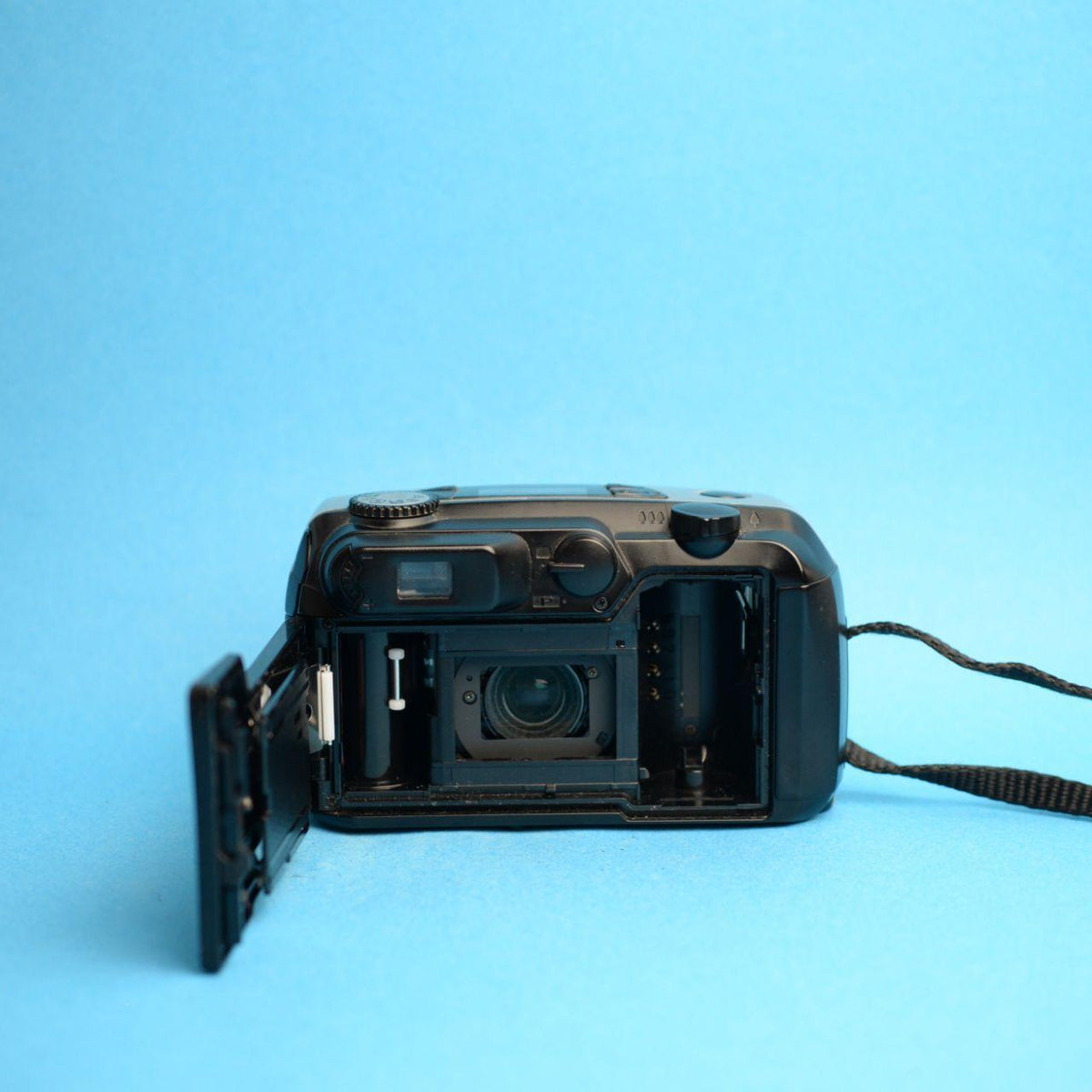 Pentax IQZoom 200 Film Camera | 35mm Point & Shoot | Tested & Working | Grey & Silver