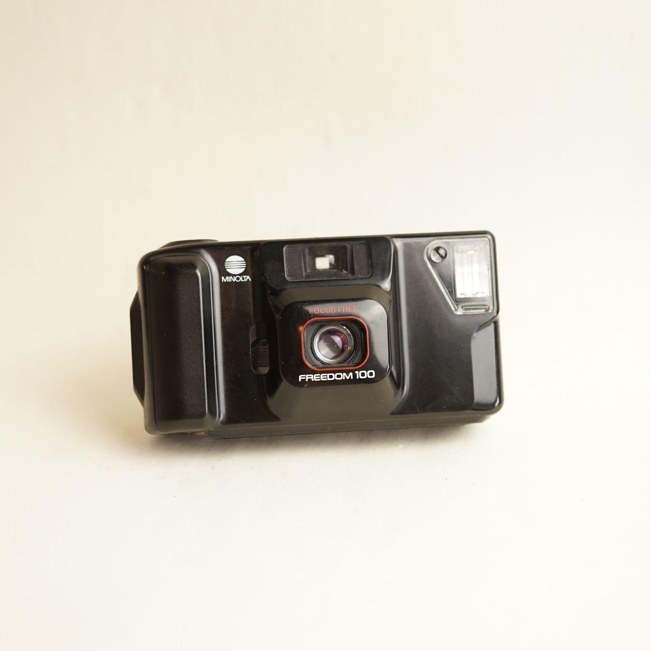 Minolta Freedom 100 Film Camera | 35mm Point & Shoot | Tested & Working | Black