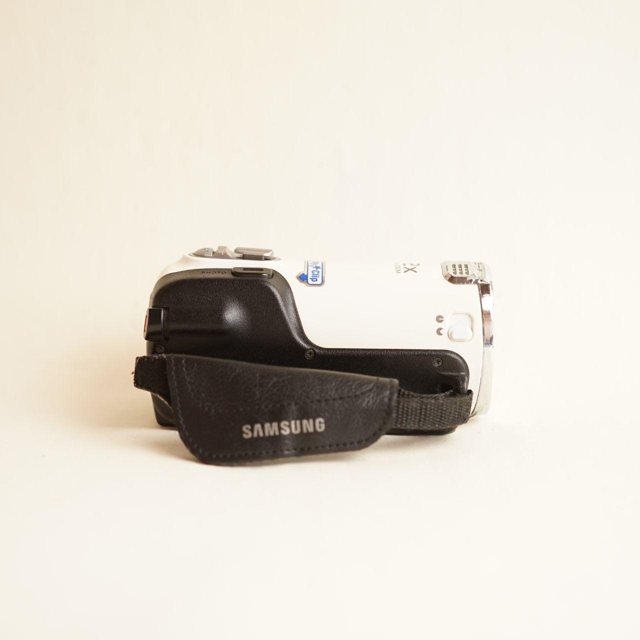 Samsung HMX-F90 Digital Camcorder | HD Video | Tested & Working | Off-White