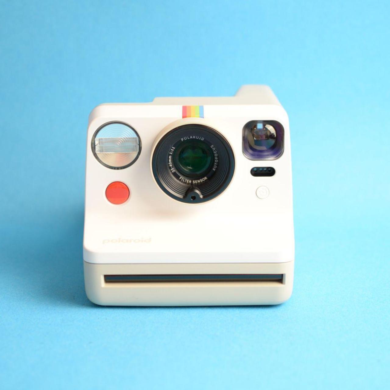 Polaroid Now Gen 3 Instant Camera | NEW | i-Type + 600 Film | Tested & Working | Pebble White