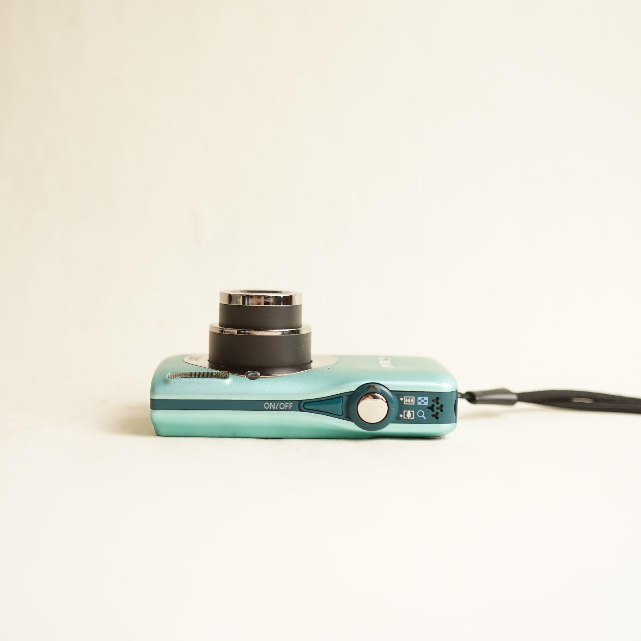 Canon PowerShot SD1300 IS Digital Camera | 12.1MP | Read Description | Blue
