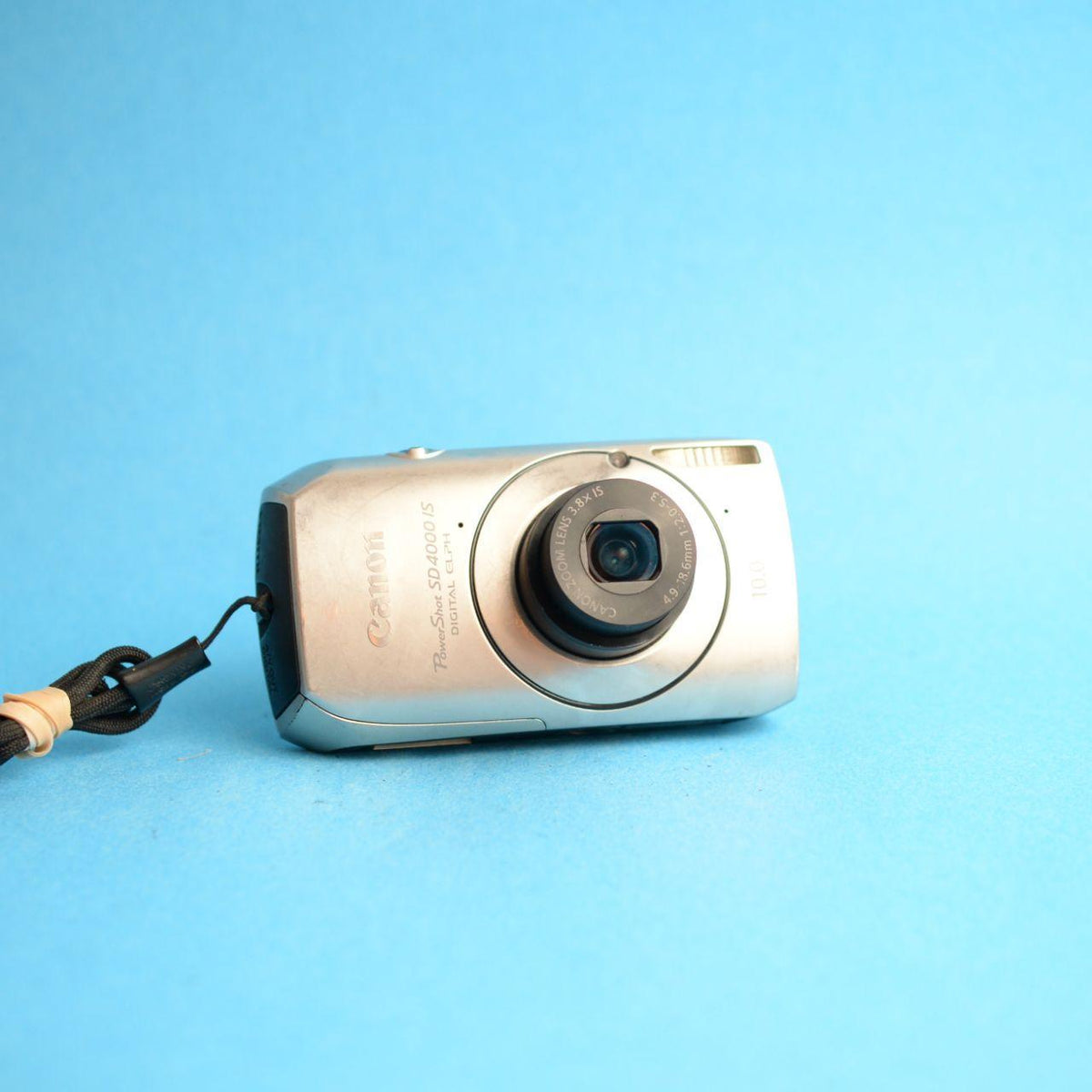 Canon PowerShot SD4000 IS Digital Camera | 10MP | Tested & Working | Silver