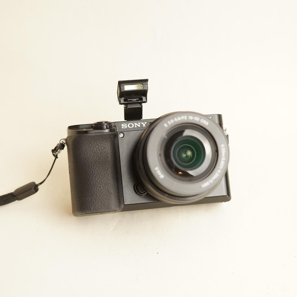 Sony α6100 Mirrorless Digital Camera | 24.2MP | Tested & Working | Black | 16–50mm Lens