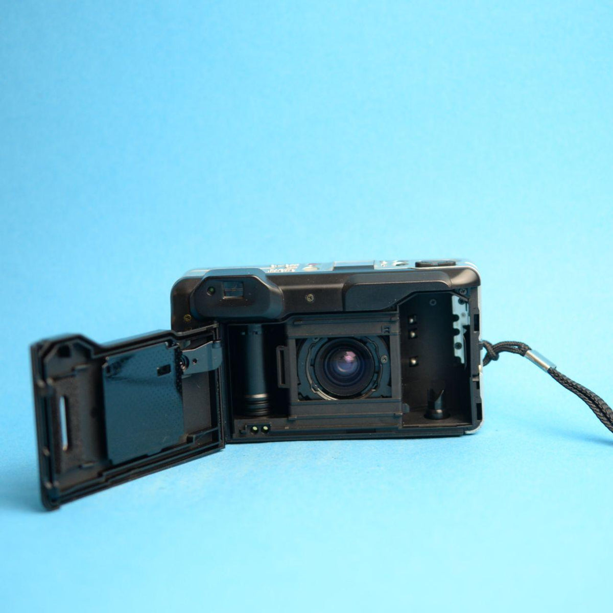 Ricoh R-70Q Film Camera | 35mm Point & Shoot | Tested & Working | Silver