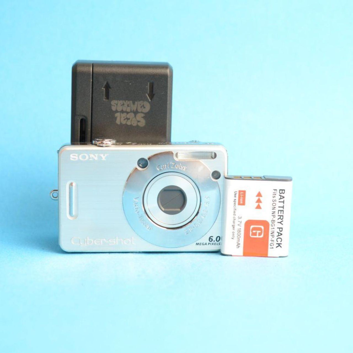 Sony Cyber-shot DSC-W50 Digital Camera | 6.0MP | Tested & Working | Silver