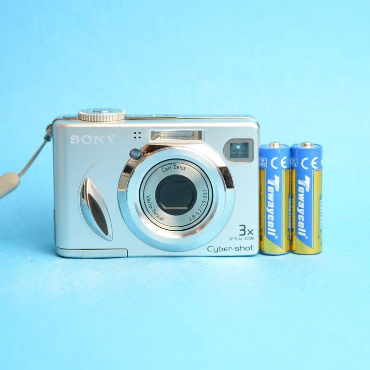 Sony Cyber-shot DSC-W7 Digital Camera | 7.2MP | Tested & Working | Silver