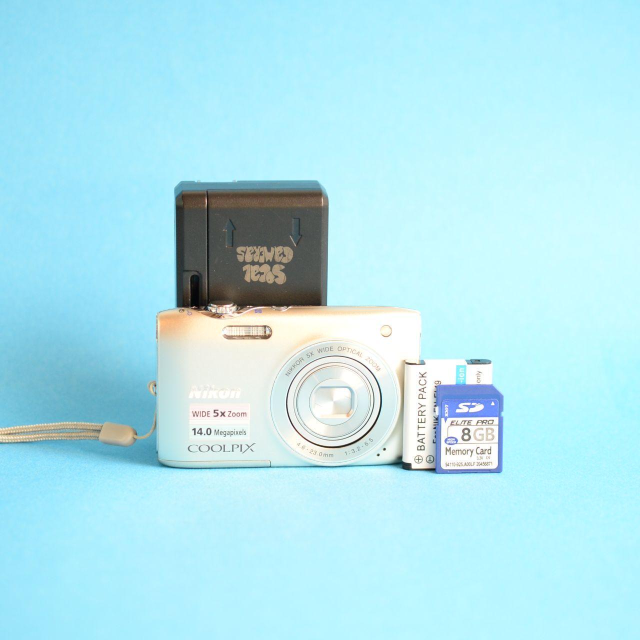 Nikon Coolpix S3100 Digital Camera | 14MP | Tested & Working | Silver