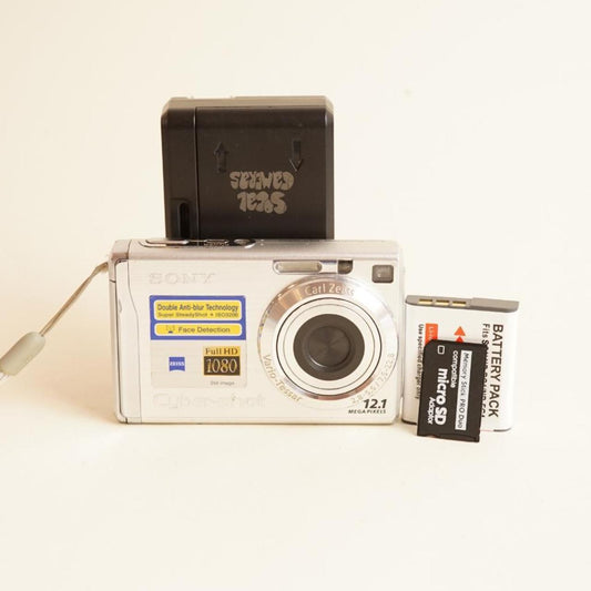 Sony CyberShot DSC-W200 Digital Camera | 12.1MP | Tested & Working | Silver