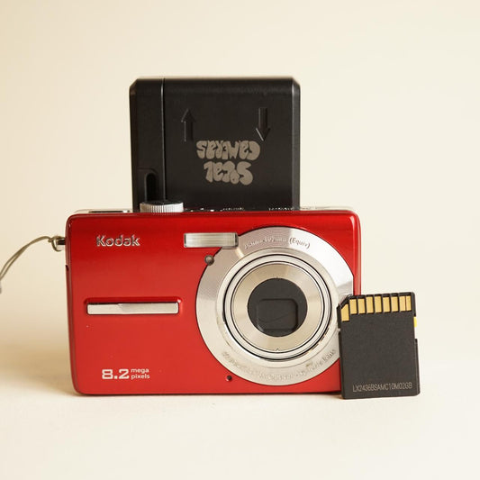 Kodak EasyShare M863 Digital Camera  | 8.2MP | Tested & Working | Red