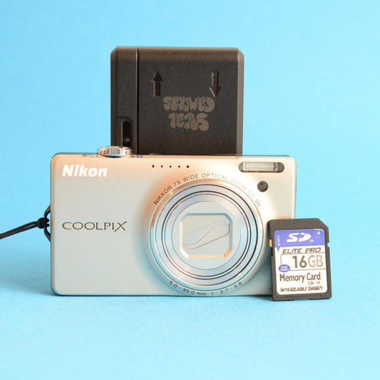 Nikon Coolpix S6000 Digital Camera | 14MP | Tested & Working | Silver