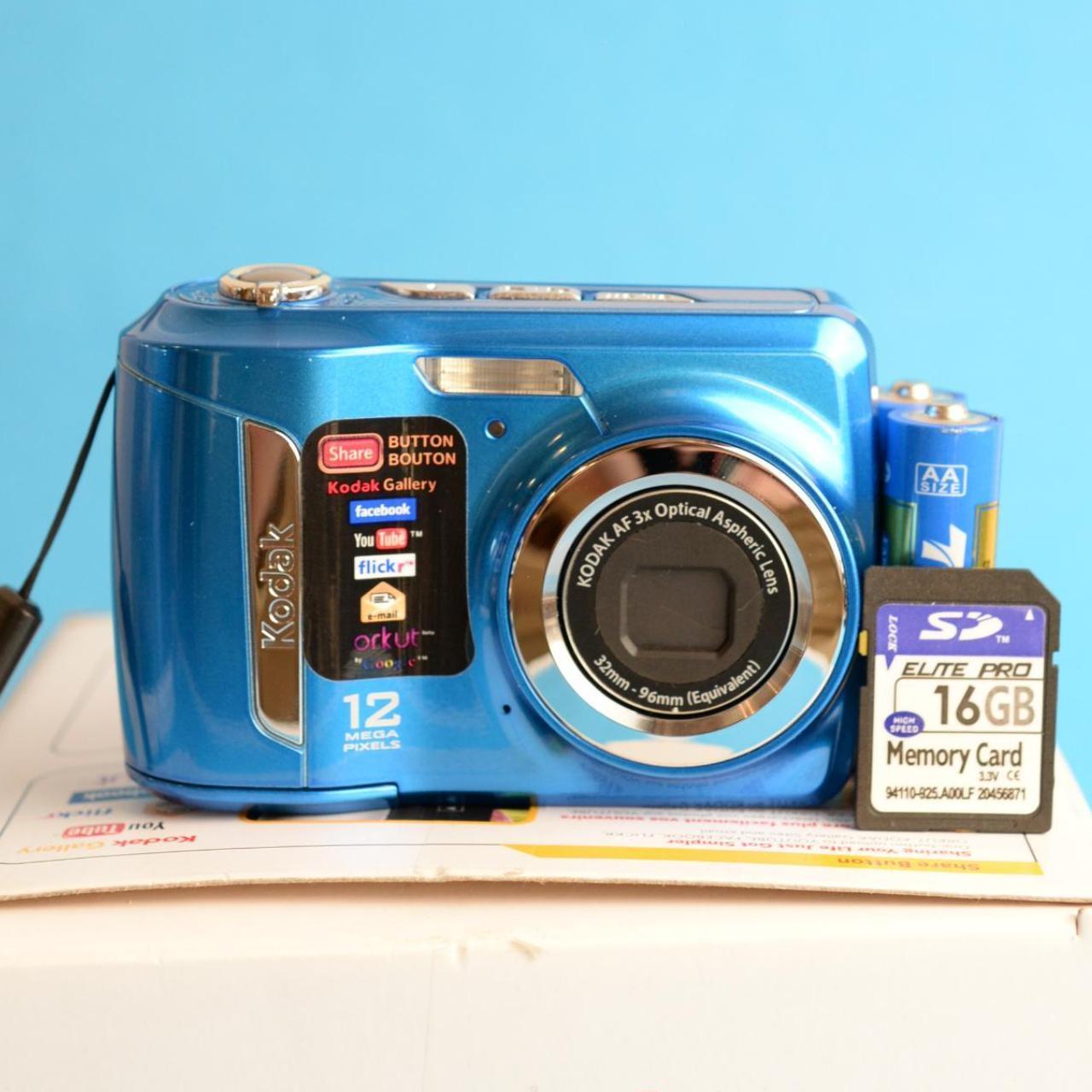 Kodak Easyshare C143 Digital Camera | 12MP | Tested & Working | Blue