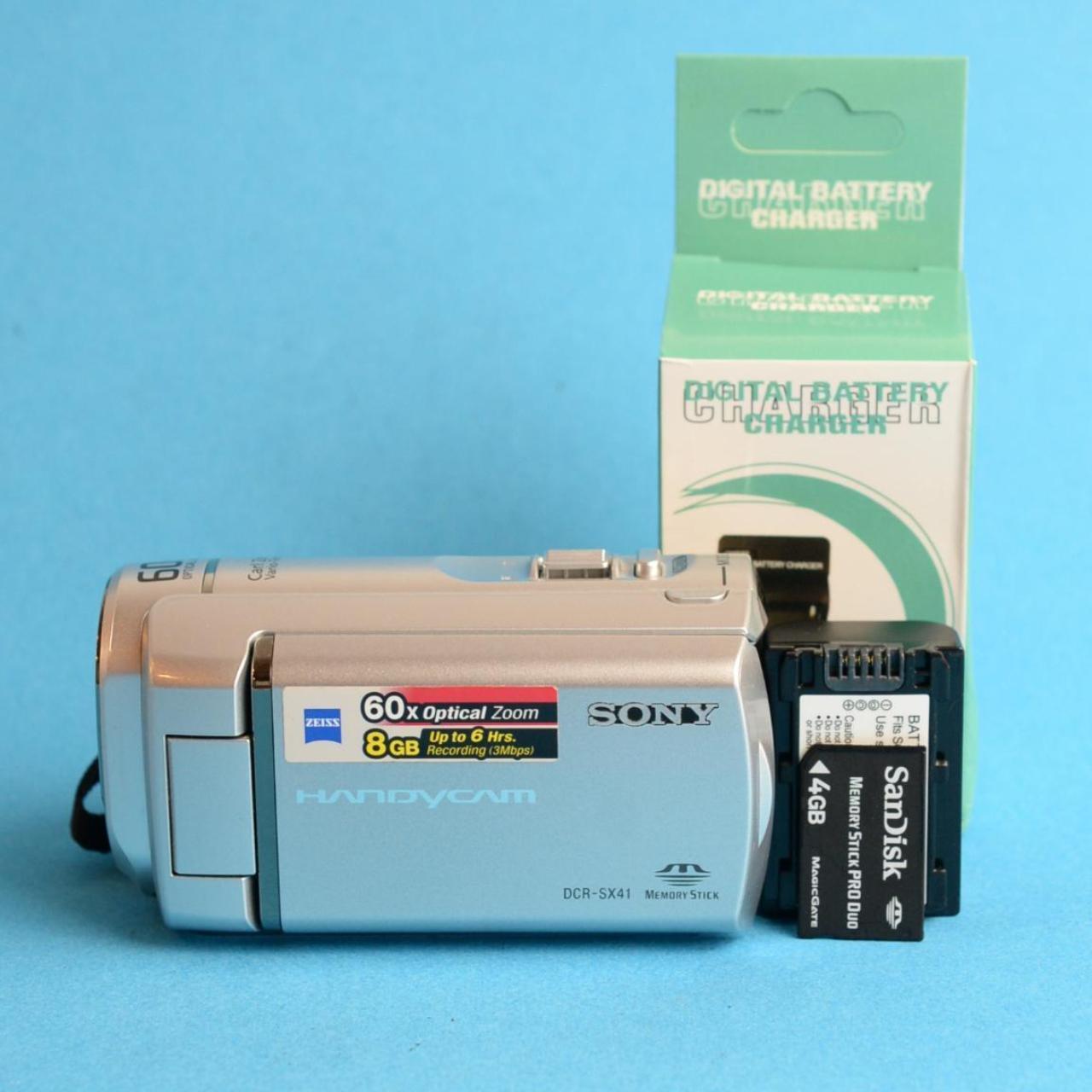 Sony Handycam DCR-SX41 Camcorder | Tested & Working | Silver