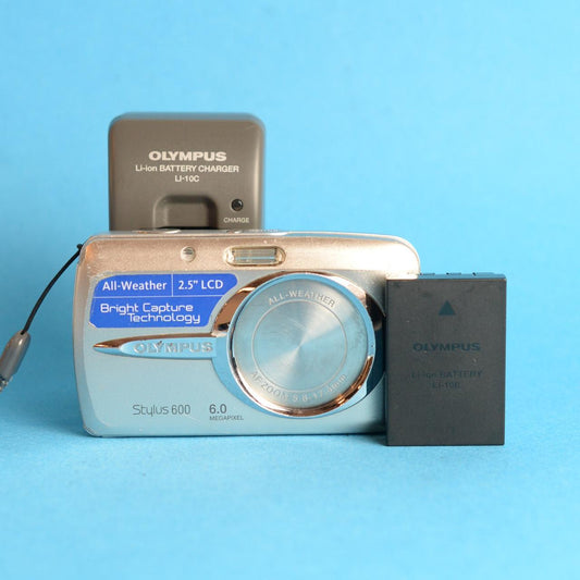 Olympus Stylus 600 Digital Camera | 6.0MP | Tested & Working | Silver