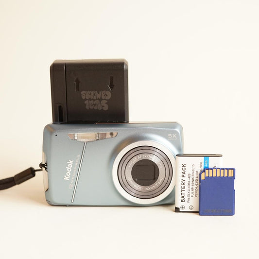 Kodak EasyShare M550 Digital Camera | 12MP | Tested & Working | Light Blue