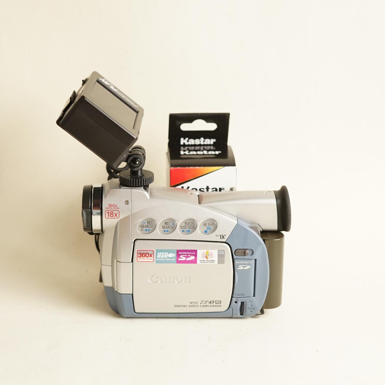 Canon ZR45 Digital Camcorder with Tapeless Setup | Tested & Working | Silver