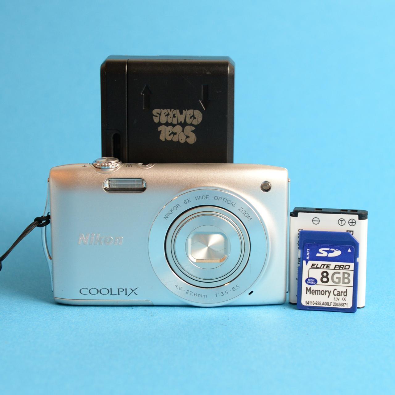 Nikon Coolpix S3200 Digital Camera | 16MP | Tested & Working | Silver