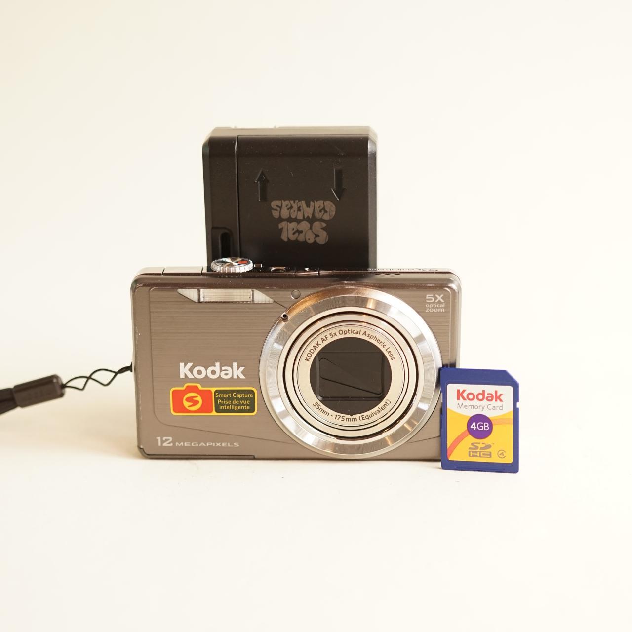 Kodak EasyShare MD81 Digital Camera | 12MP | Tested & Working | Silver