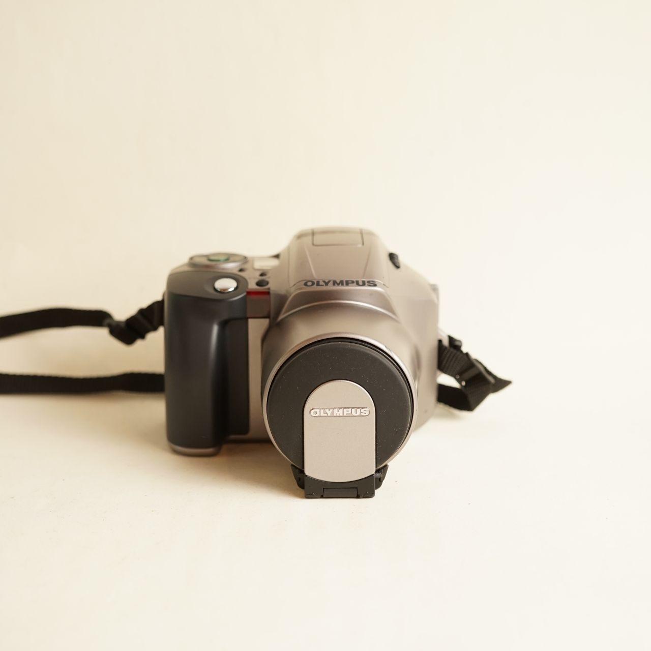 Olympus IS-200 Film Camera | 35mm SLR Zoom | Tested & Working | Silver