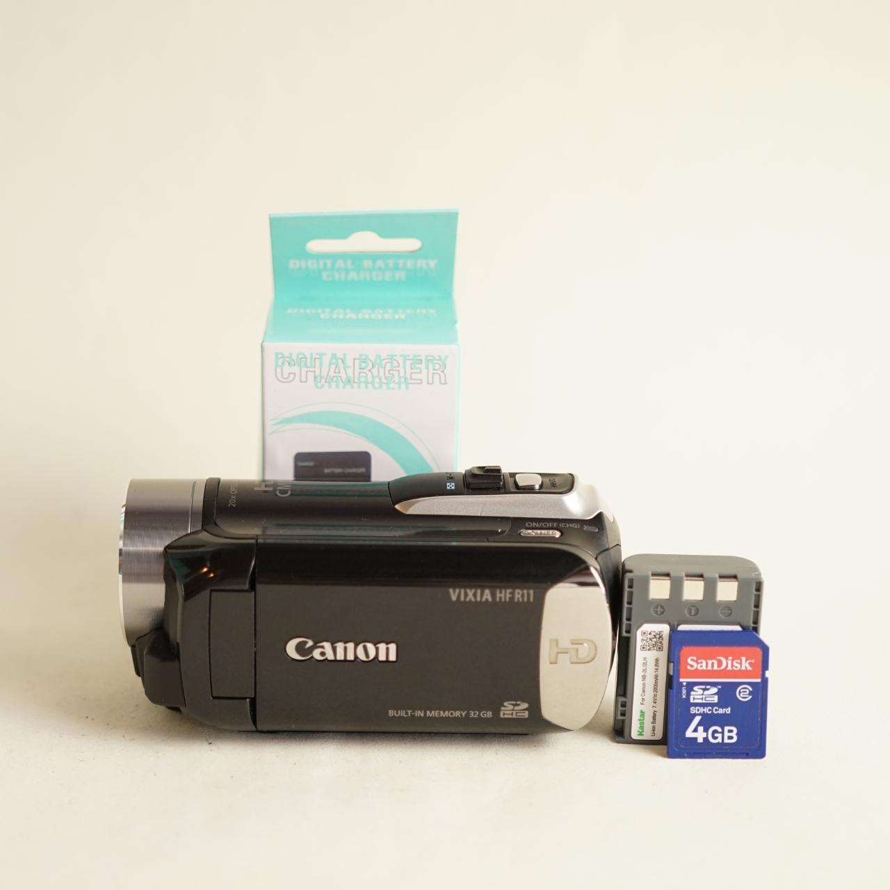 Canon Vixia HF R11 Digital Camcorder | 32GB Internal Memory | Tested & Working | Black