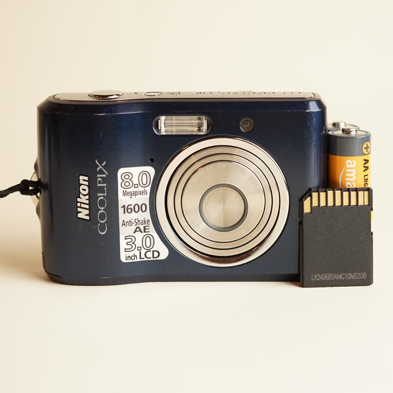 Nikon Coolpix L18 Digital Camera | 8MP | Tested & Working | Blue