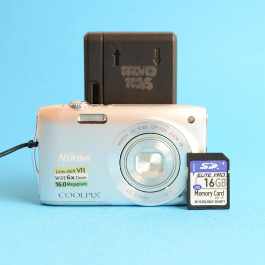Nikon Coolpix S3300 Digital Camera | 16MP | Tested & Working | Silver