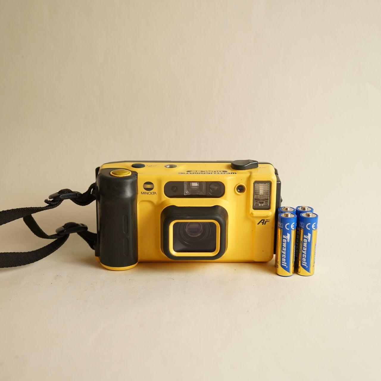 Minolta Weathermatic Dual 35 Film Camera | 35mm Point & Shoot | Read Description | Yellow