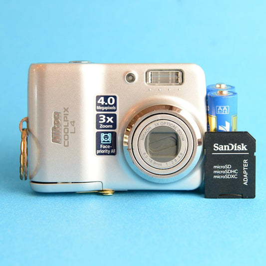 Nikon Coolpix L4 Digital Camera | 4MP | Tested & Working | Silver