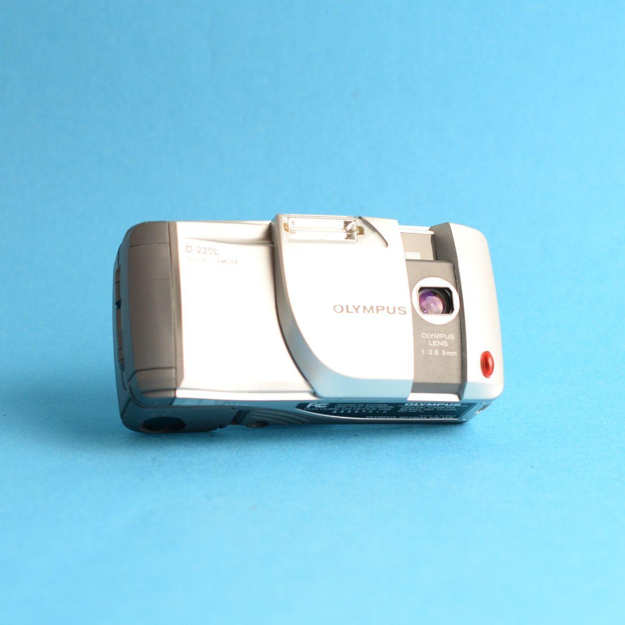 Olympus D-220L Digital Camera | 0.35MP | Tested & Working | Silver