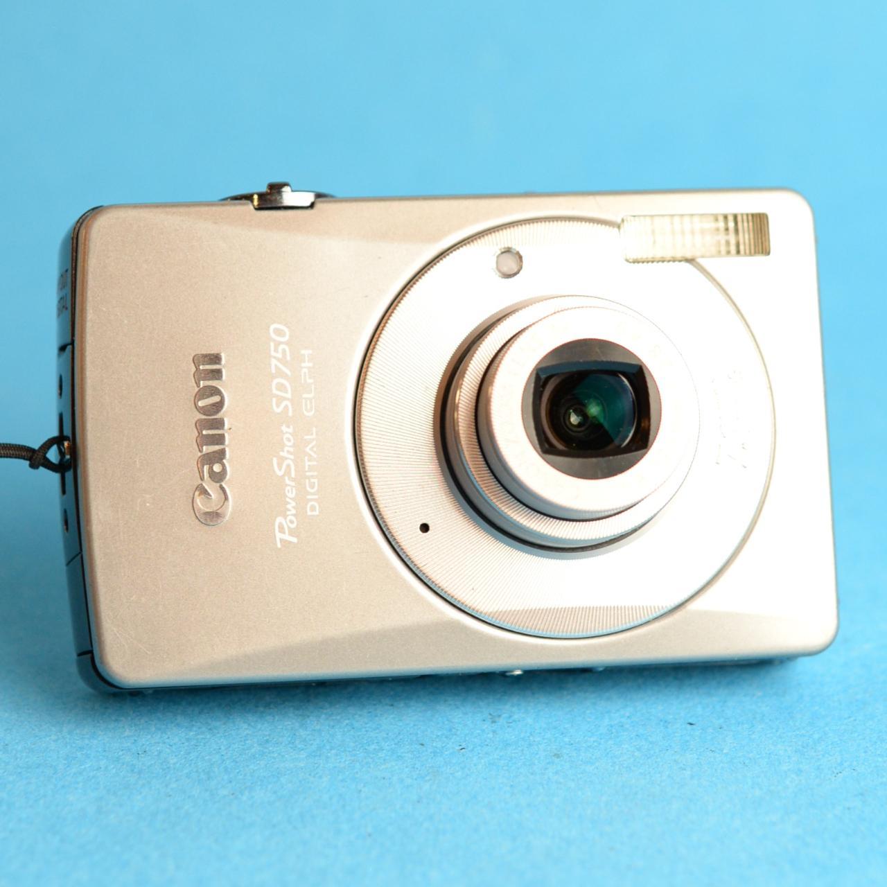 Canon PowerShot SD750 Digital Camera | 7.1MP | Test & Working | Silver