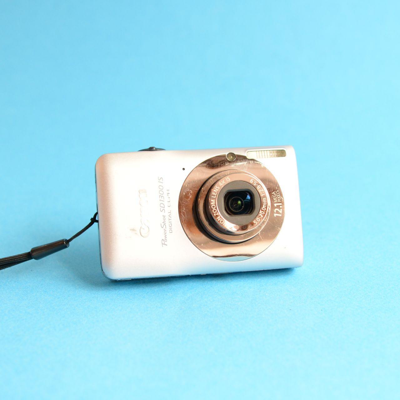 Canon PowerShot SD1300 IS Digital Camera | 12.1MP | Tested & Working | Silver