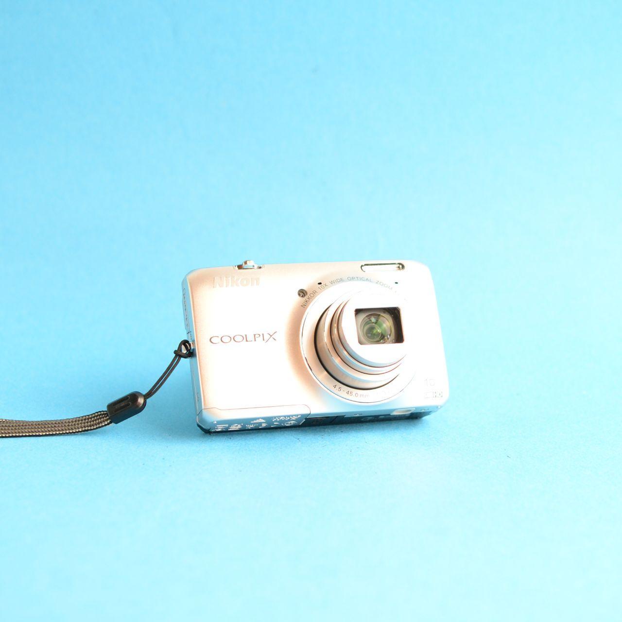 Nikon Coolpix S6300 Digital Camera | 16.0MP | Tested & Working | Silver