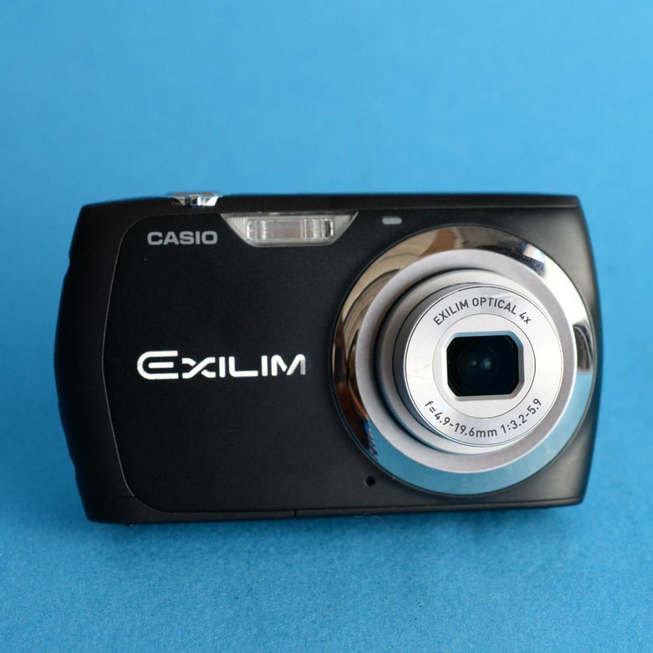 Casio Exilim EX-S8 | 12.1MP Digital Camera | Tested & Working | Black