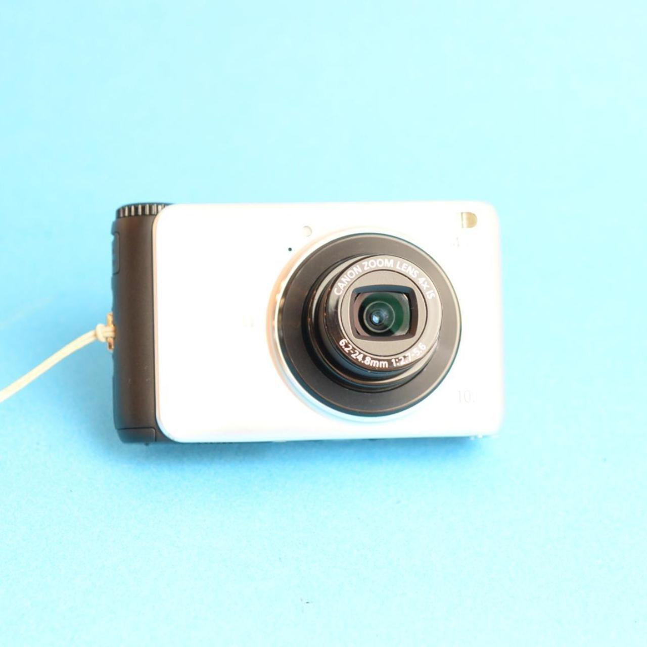 Canon PowerShot A3000 IS Digital Camera | 10.0MP | Read Description | Silver
