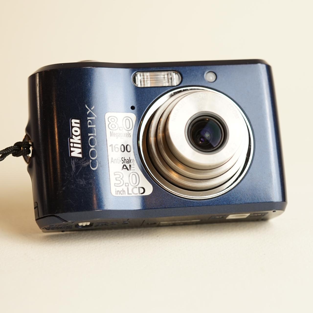 Nikon Coolpix L18 Digital Camera | 8MP | Tested & Working | Blue